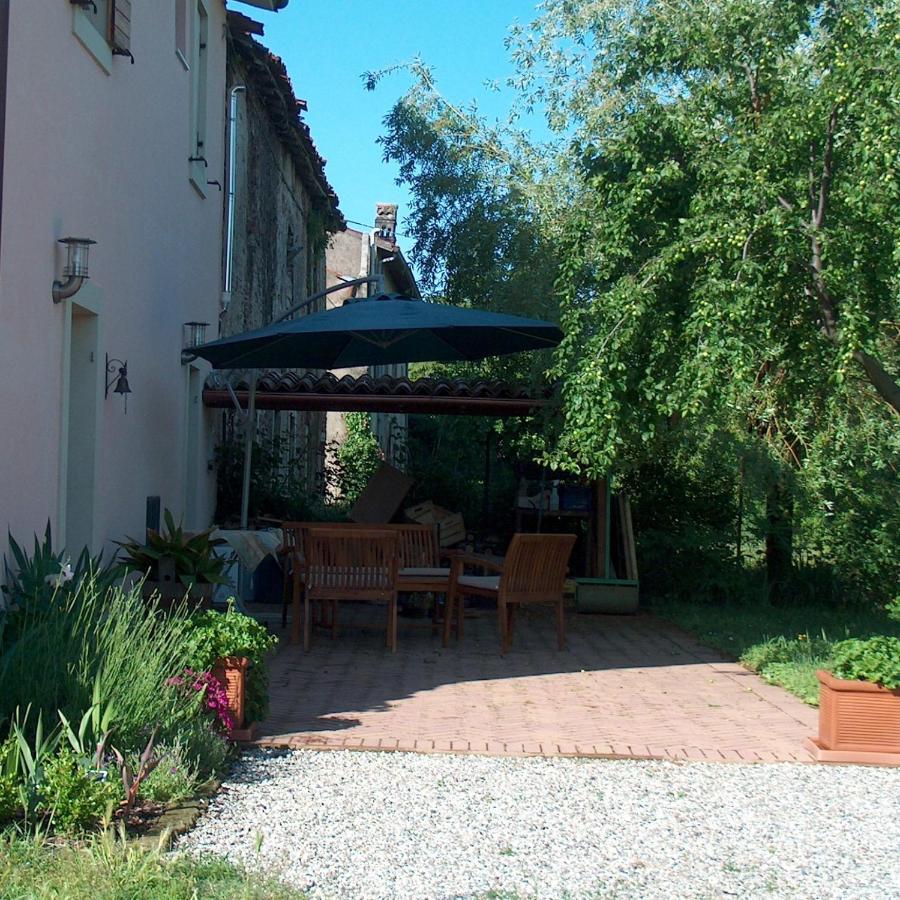 Una Casa Di Campagna Dossobuono Ngoại thất bức ảnh